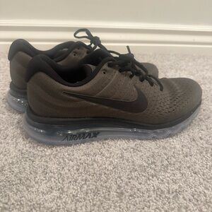 Nike Air Max 'Cargo Khaki' Olive Green